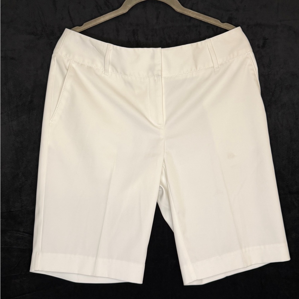 Cutter & Buck Women's white golf Shorts